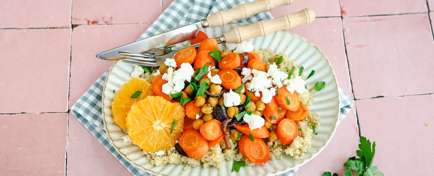 Quinoa met geroosterde wortel, kikkererwten & feta